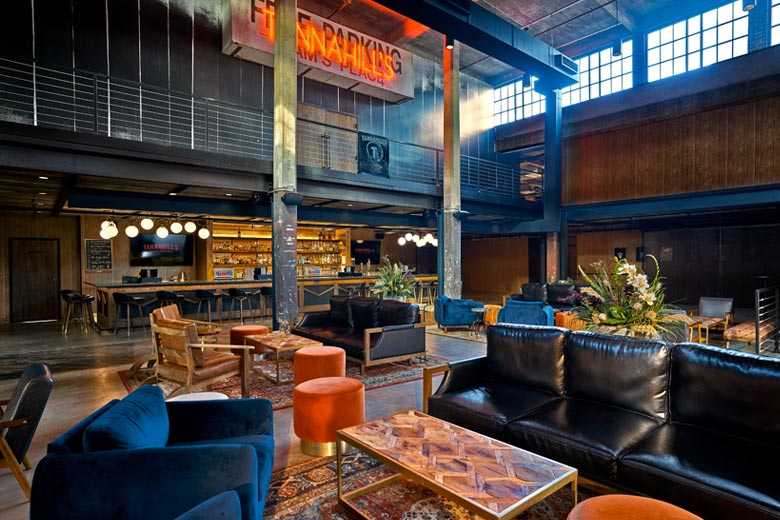 Fort Worth: Tannahill's Tavern & Music Hall