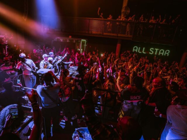 Houston: Warehouse Live
