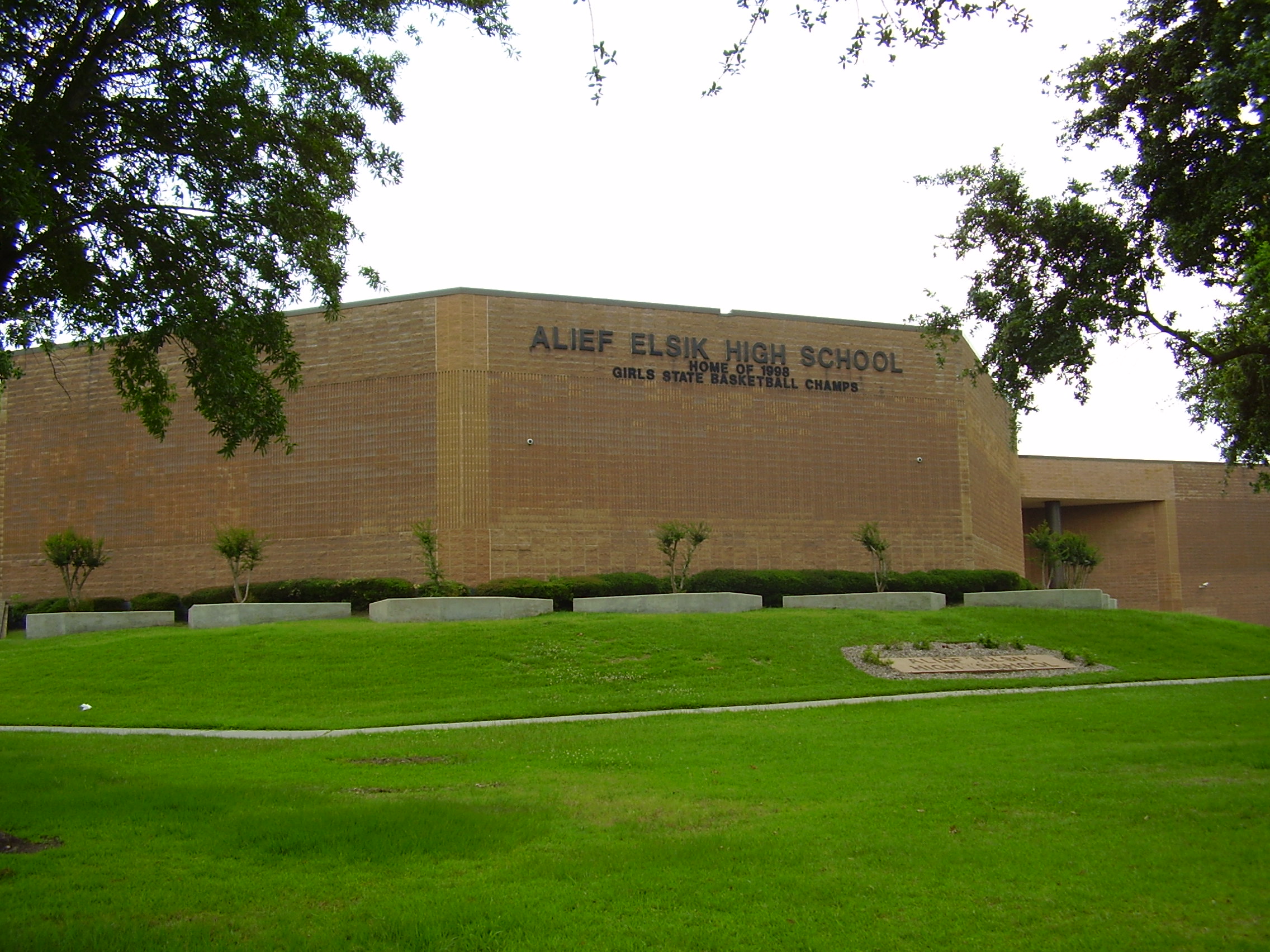 Houston: Beyoncé at Alief Elsik High School