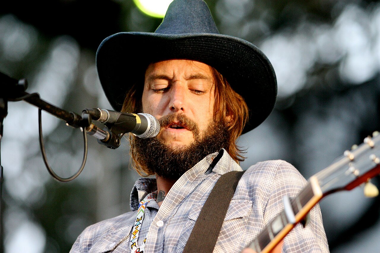 Band of Horses singer Ben Bridwell performing in 2009