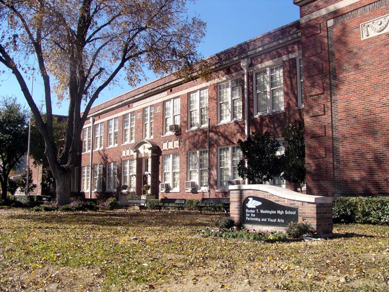 Dallas: Norah Jones at Booker T. Washington High School