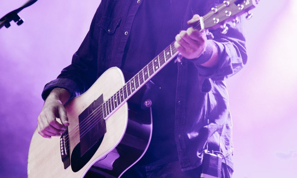 Fink performing live on stage ahead of his Kessler Theater show