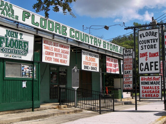 Helotes: John T. Floore's Country Store