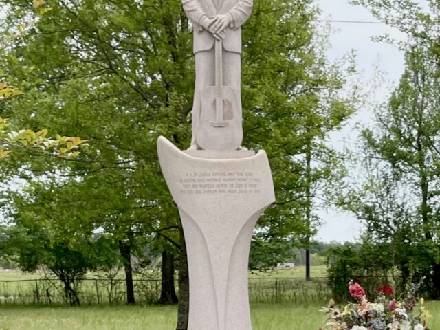 Carthage: Jim Reeves Gravesite