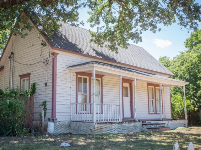 Mansfield: Ella Mae Morse Birthplace