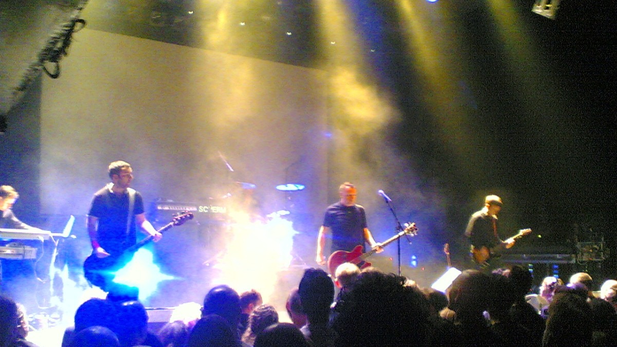 Peter Hook and the Light performing live