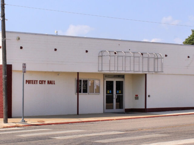 Poteet: George Strait Birthplace