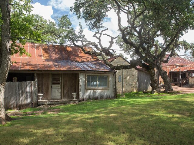 Sisterdale: Sisterdale Dance Hall